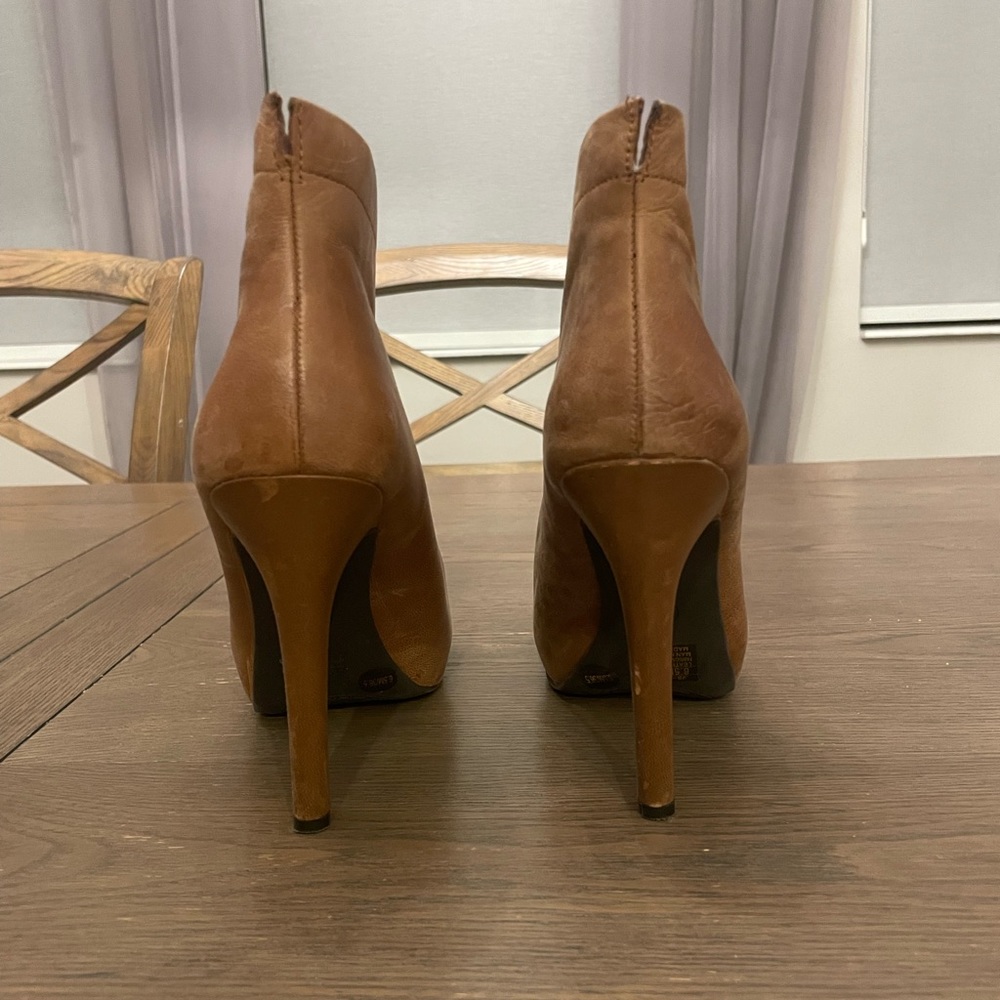Jessica Simpson Allest Ankle Bootie - 6.5M - Picture 4 of 8